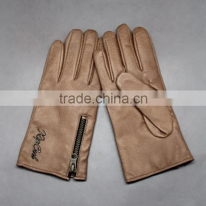 CUSTOM KNITTED GLOVES WITHOUT FINGERS