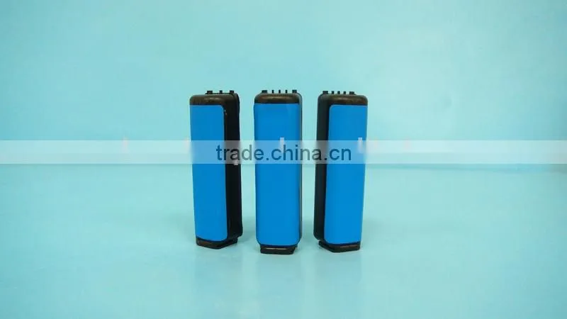 automatic small battery labeling machine for small round bottle/automatic small round bottle labeling machine