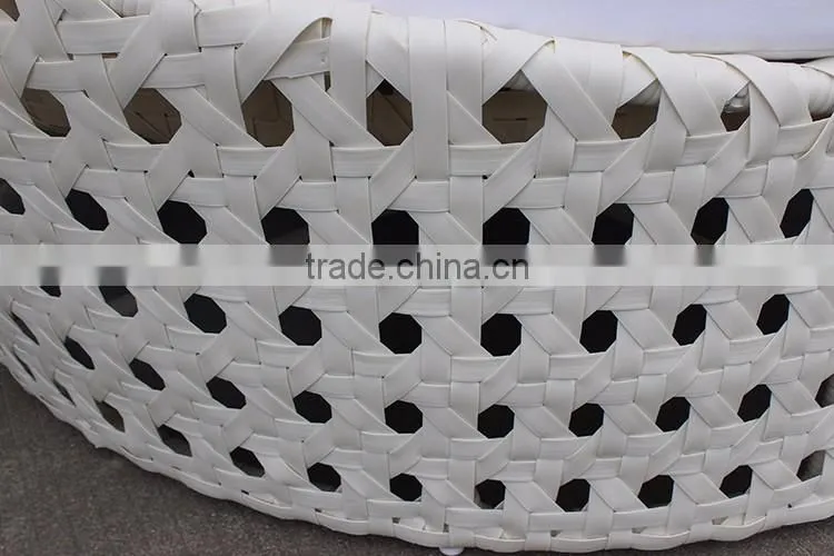 Outdoor Plastic Rattan Round Beach Sun Bed