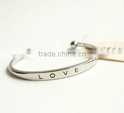 >>Fashion Women vintage love cuff bracelet/