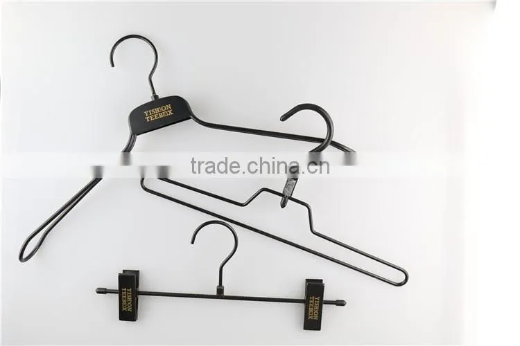 Fashion Custom Hot Selling Black Wire Hanger Wire