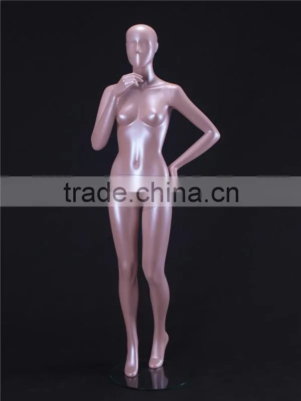 Christmas window display female mannequins