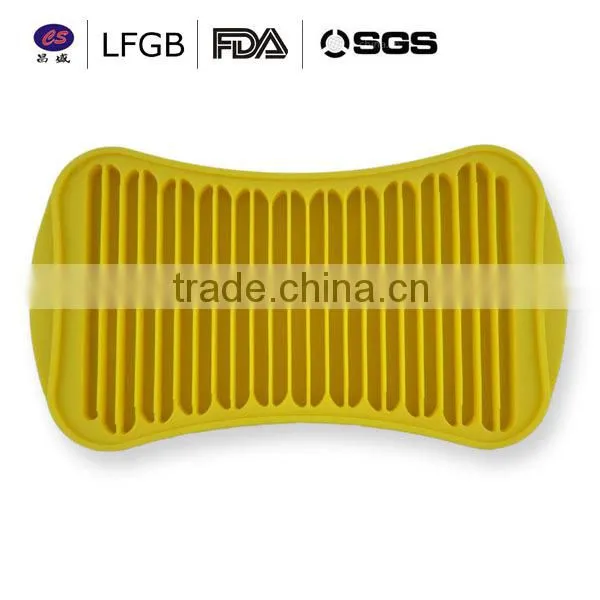2014 Hot sale strip shape Silicone Ice cube Tray