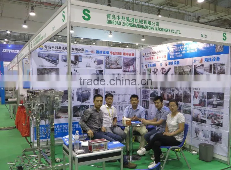 vertical pig washing machine with overhead conveying chains for pig slaughterhouse