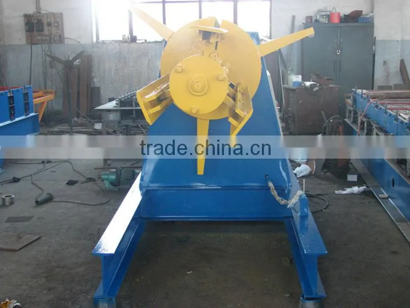 Hydraulic metal decoiler roll forming machine