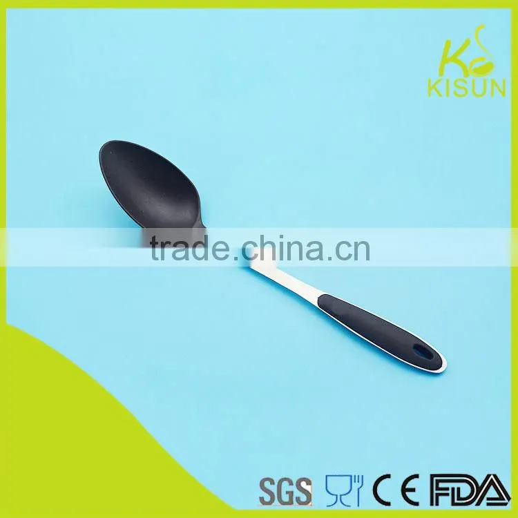 2015 High Quality Made in China kitchen leak spoon nylon spoon with hole