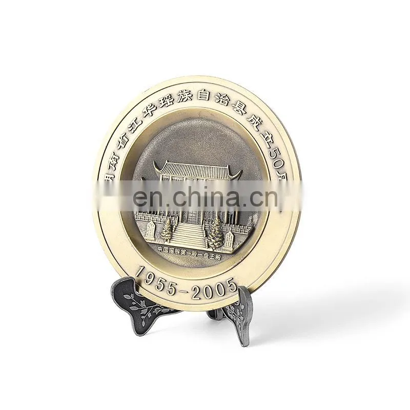 Custom embossed round metal commemorative plates for sale