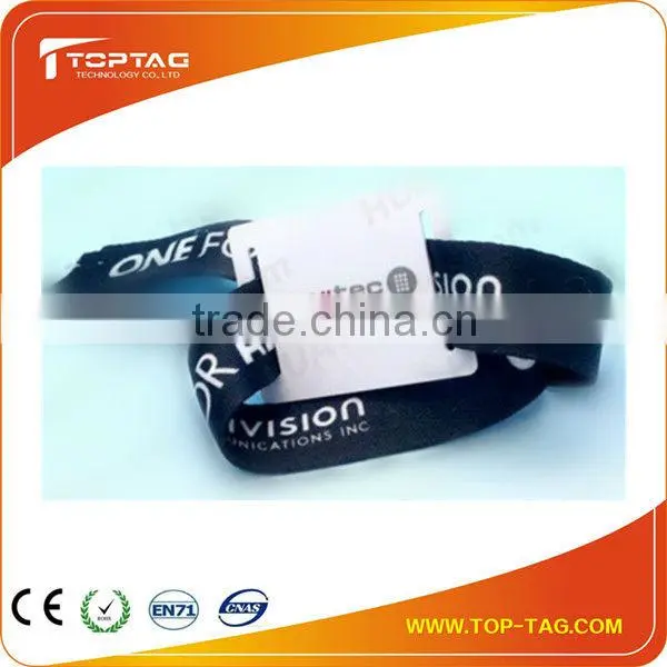 13.56 Mhz/125Khz waterproof silicone rfid wristband for adult