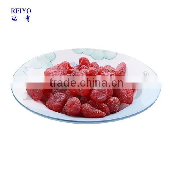 dried whole strawberry red type