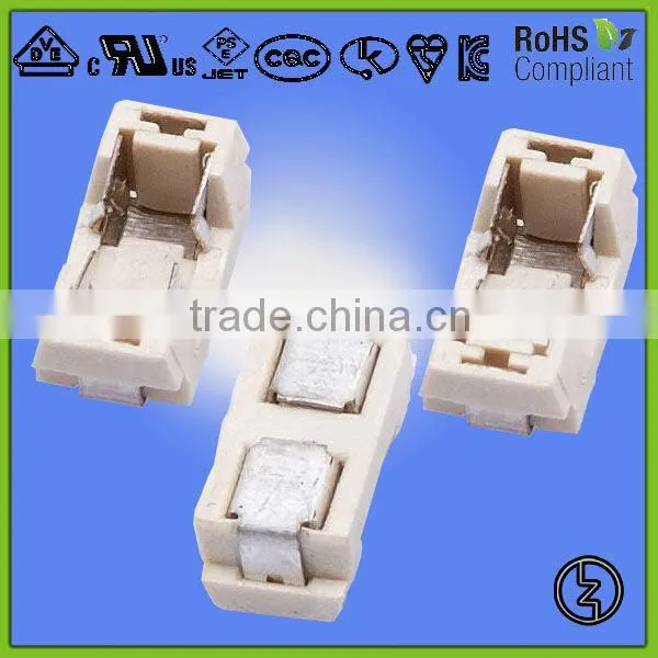 PCB mounted fuse holder