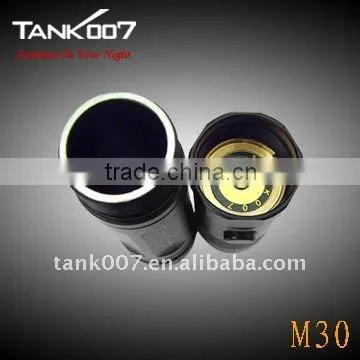 China Manufacrturer high lumens Magnet working flashlight with 1*18650battery