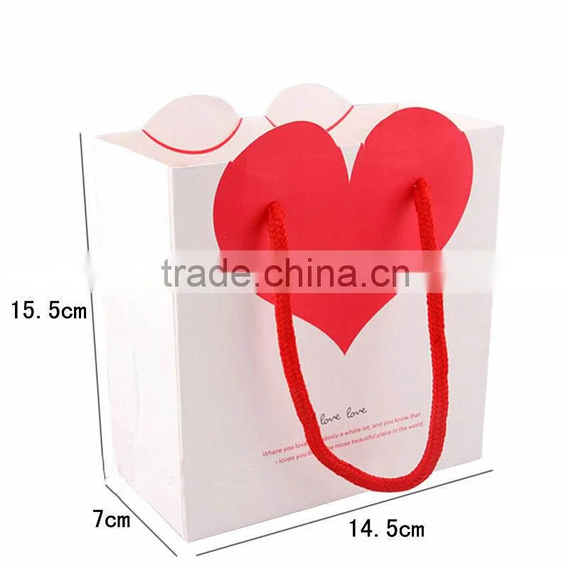 Fashiom comestic paper bag with handle