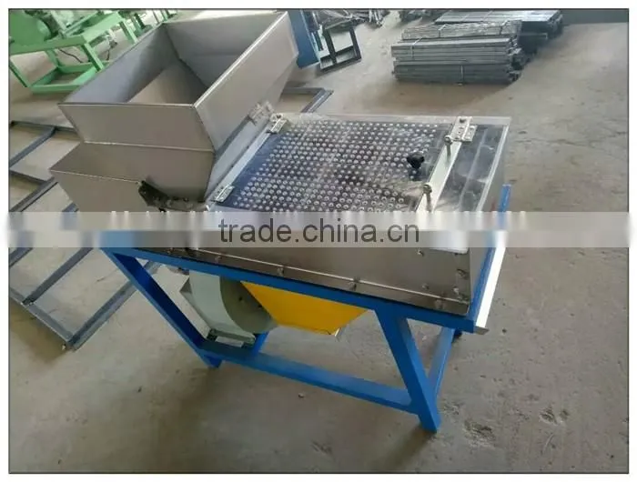 Samll roasted red peanut skin removing peeler machine for sale price