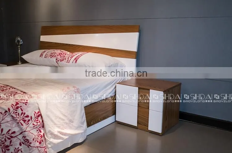 Modern Walnut and White Finished Bedroom Set Contemporary(QUEEN) B-818