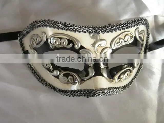 Cosplay party mask predator mask Gold and Silver party popper and mask