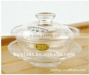 clear glass vase