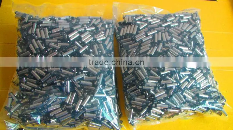 Screw locking dc connector types