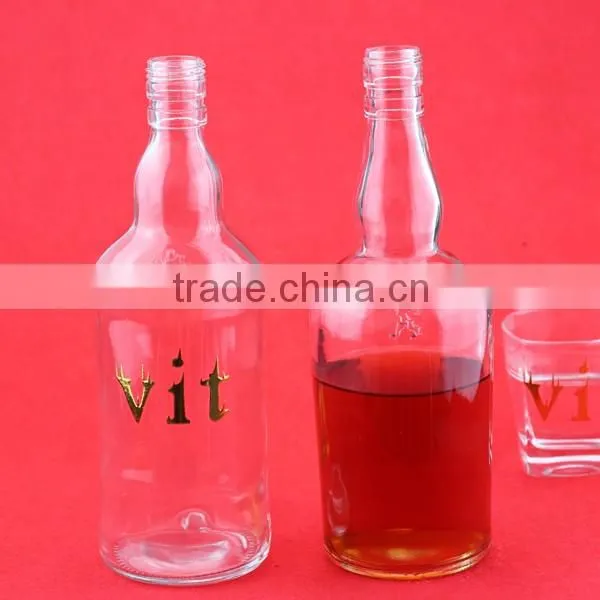 Clear and enjoyable alcohol frosted 500ml bottles caplsales bottles wooden cap wine bottles