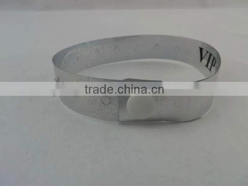 2013 Promotional 0.3mm reflective PVC disposable wrist bands