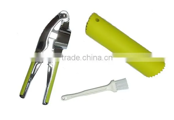 Garlic Press And Peeler Set ,3 Pieces Kichen Tools ,With Stainless Steel Garlic Press ,Silicone Garlic Peeler ,Cleaning Brush