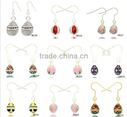 gold plated zinc alloy basket earrings