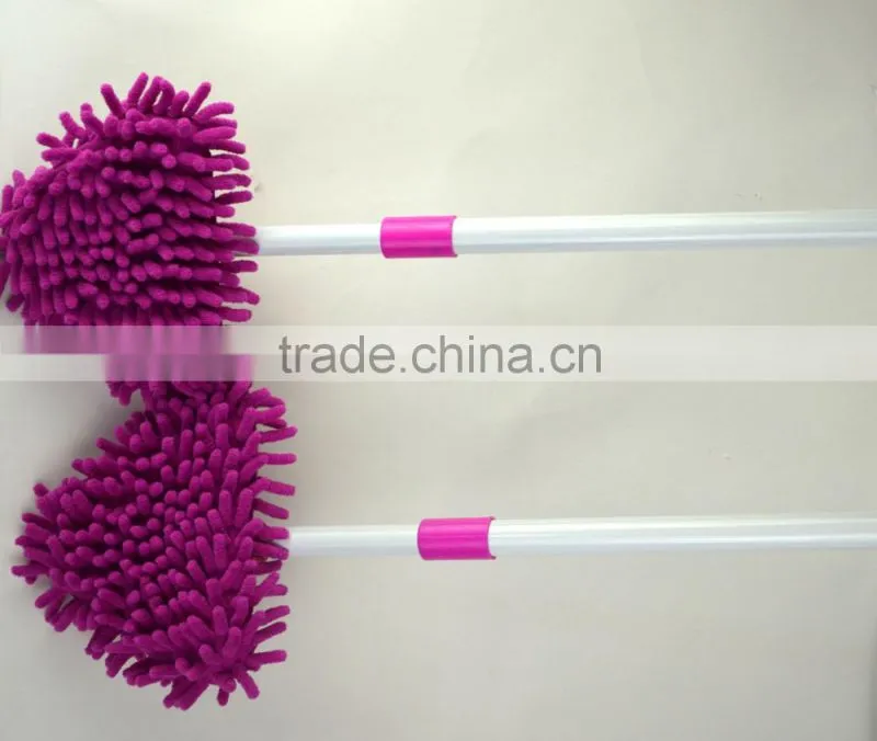 Small triangle bathtub cleaning brushes