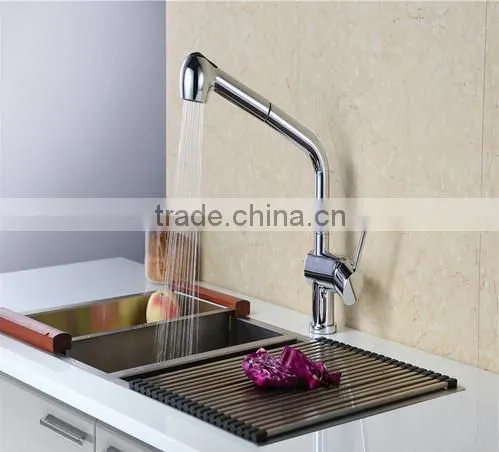 China Retractable Pull Out Spout Any direction Faucet Kitchen Spray