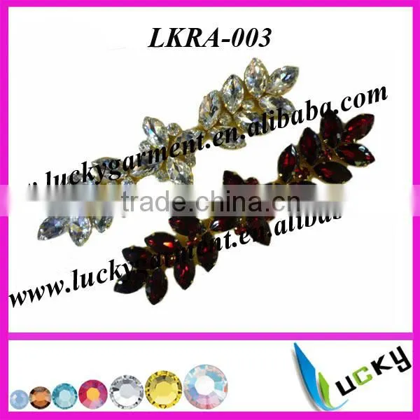 Hot Selling New Design Rhinestone applique for wedding dress brooch