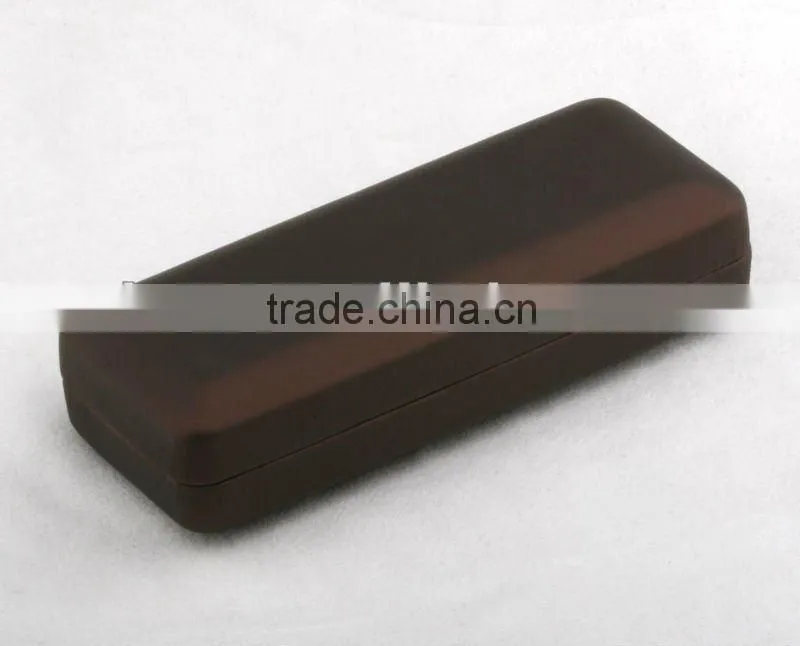 NEW Design fashional metal eyeglasses case T-669