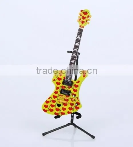 Small simulation plastic guitar figurines for collection