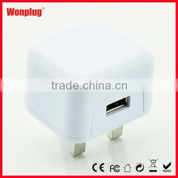 CE ROHS Active Usb Universal Travel Adapter With Usb Charger For UK