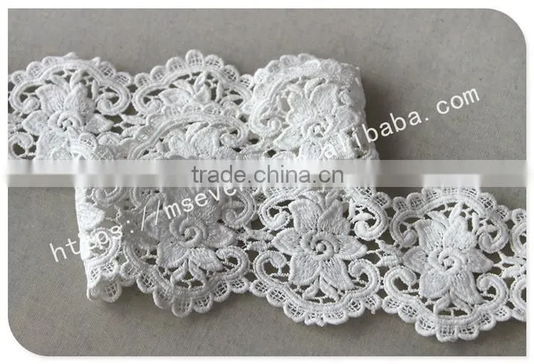 New arrival polyester water soluble embroidery saree lace and border wholesale