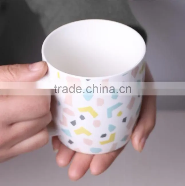 12-Ounce Porcelain Coffee Mug Red (white Dots Stripes grey )