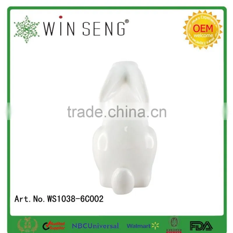 Ceramic rabbit give children the best Easter gift