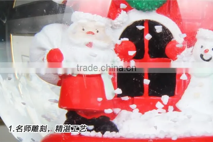 Hot selling polyresin Christmas snow globe Christmas Santa snow globe