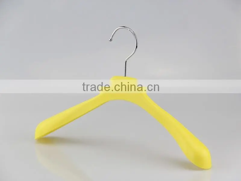 colorful childern plastic hanger with cheap price for kids