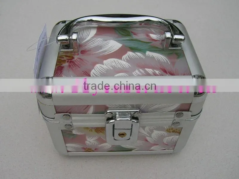 2015 new design Japan style clear acrylic case with locks size :200*200*120mm