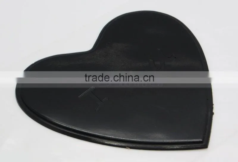 Black Color, Magic PU Gel Material Heart Shape Sticky Pad