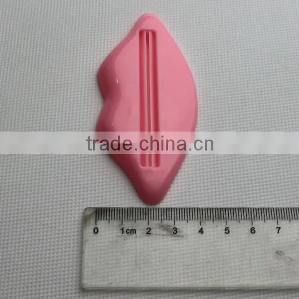 Custom Toothpaste squeezer Wholesale Kiss
