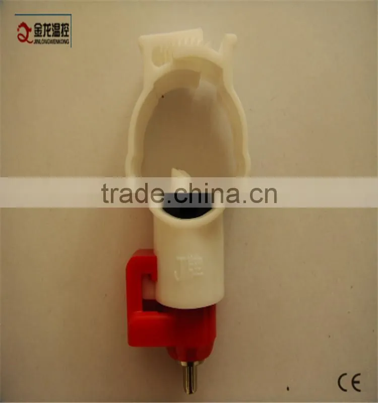 drinkers/red poultry feeders/plastic poultry feeders and drinkers