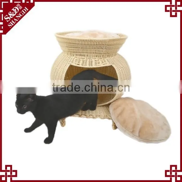 S&D eco-friendly poly rattan hand weaving indoor and outdoor waterproof plastic luxury pet house wholesale