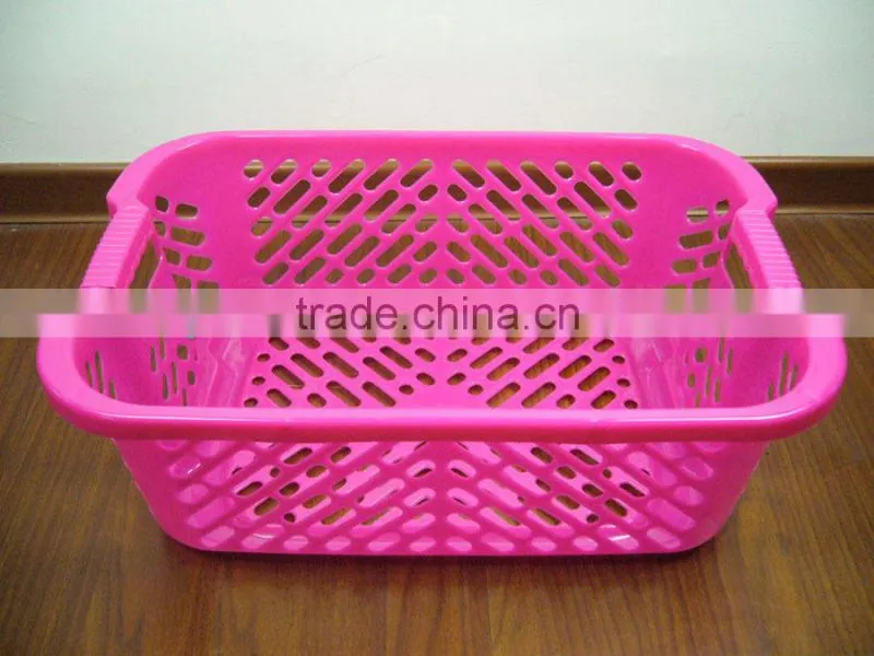 Plastic laundry basket hamper