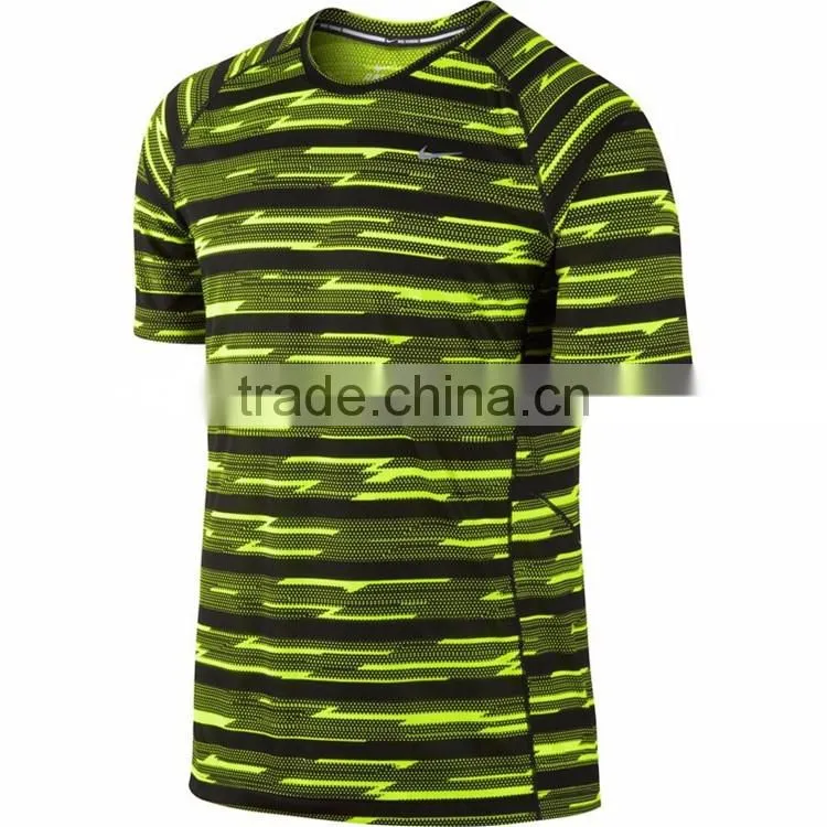 Custom design dri wick fit men sublimated t shirt printing running tight shirt