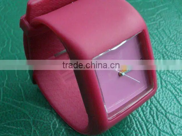 Digital watch, hot sale snap strap led watch, attractive silicon watch