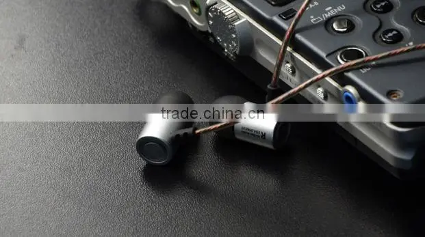 2016 popular Hi-Res Audio ED4.096030 Ear Headphone