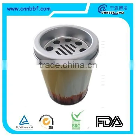 Round metal tin Cigarette ashtray with handle