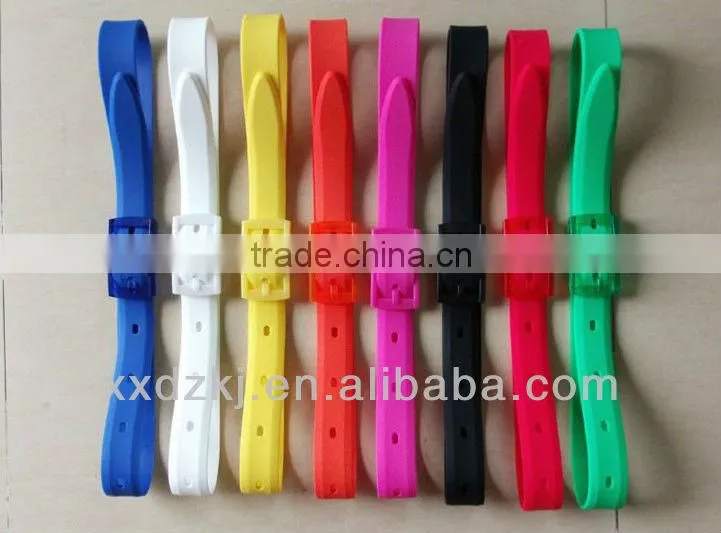 2013 Fashion Wave Silicone Belt in Stock for Men and Women