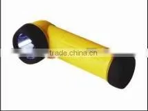 Rechargeable portable flash light
