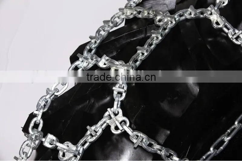 Tractor snow chains