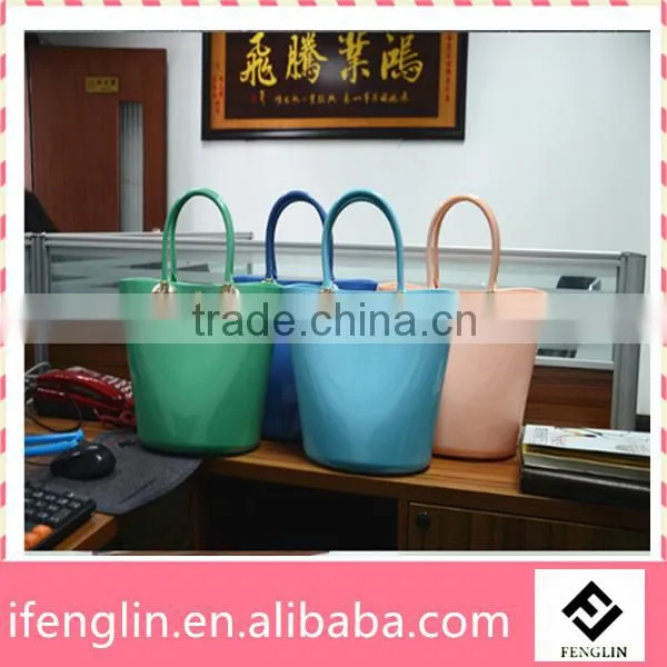 guangdong factory wholesale pvc fashion woman hand bag